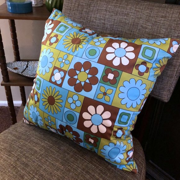 ✨ Vintage Retro Mod 1970s Blue Green Flower Power Floral Throw Pillow - Picture 8 of 8